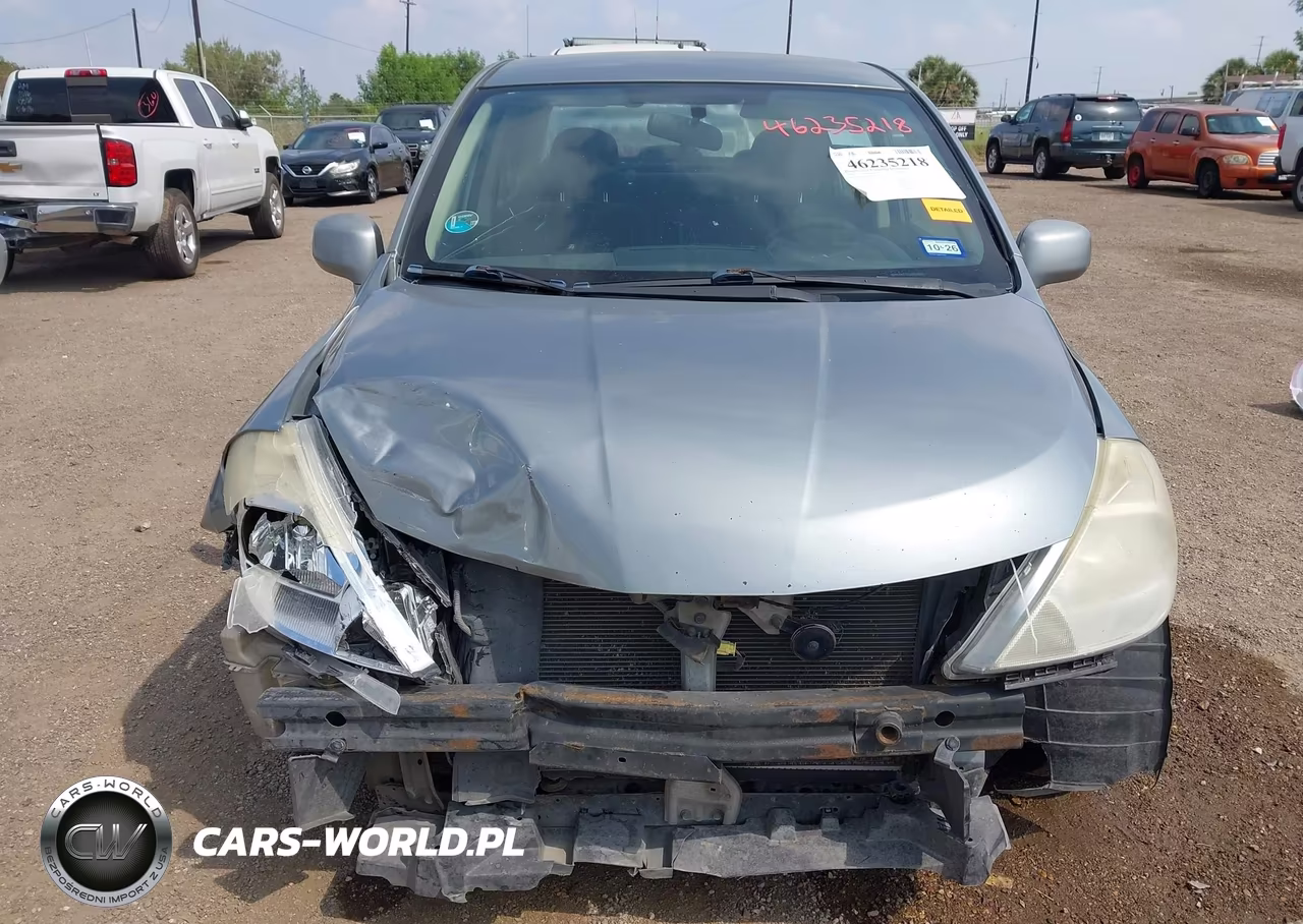 2010 Nissan Versa 1.8S VIN:3N1BC1AP1AL428586 - 12