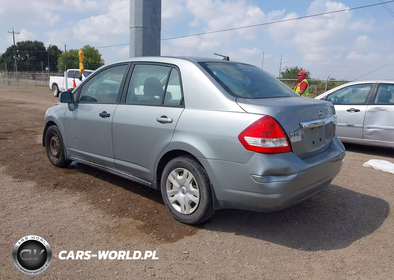 2010 Nissan Versa 1.8S VIN:3N1BC1AP1AL428586 - 3