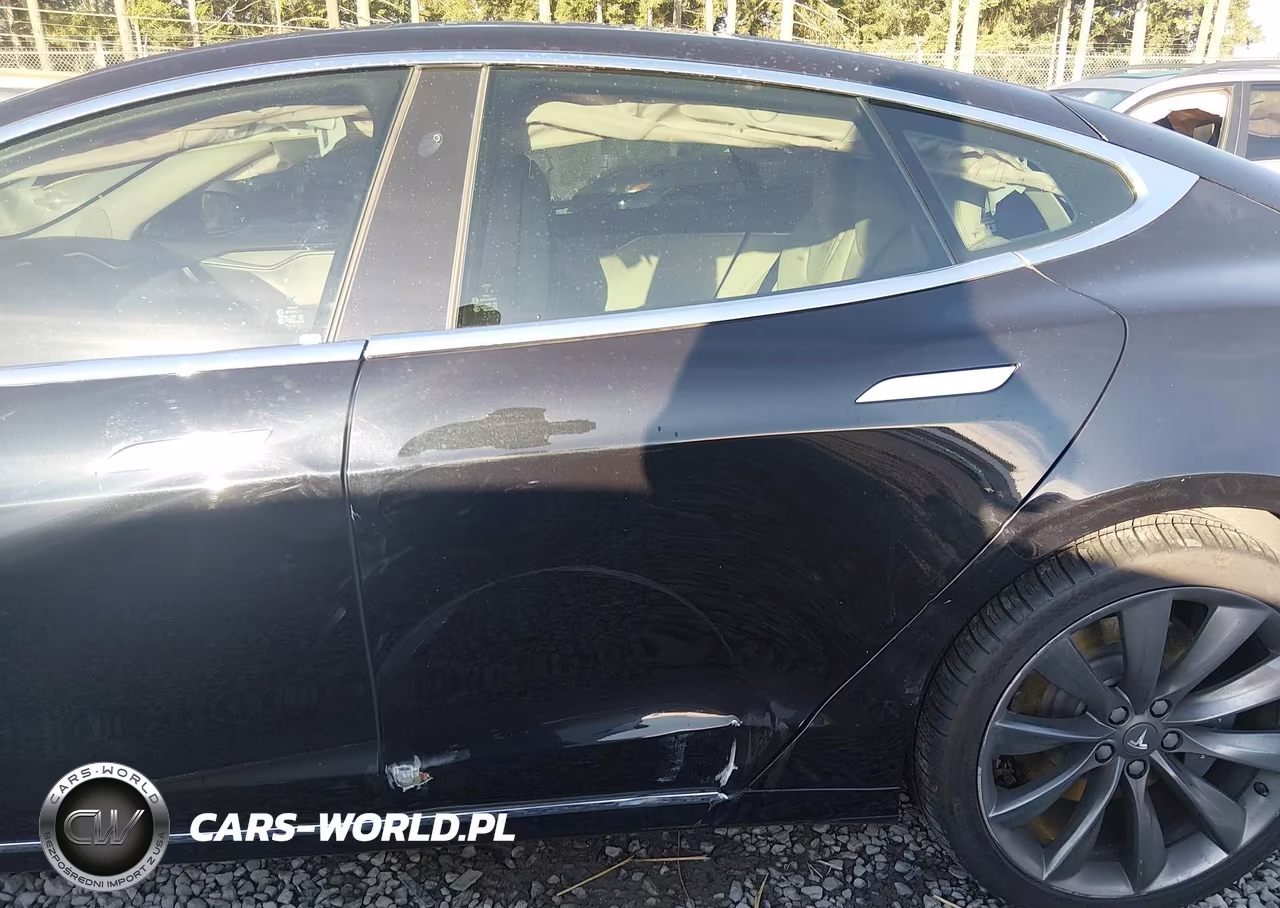 2017 Tesla Model S VIN:5YJSA1E28HF223745 - 6