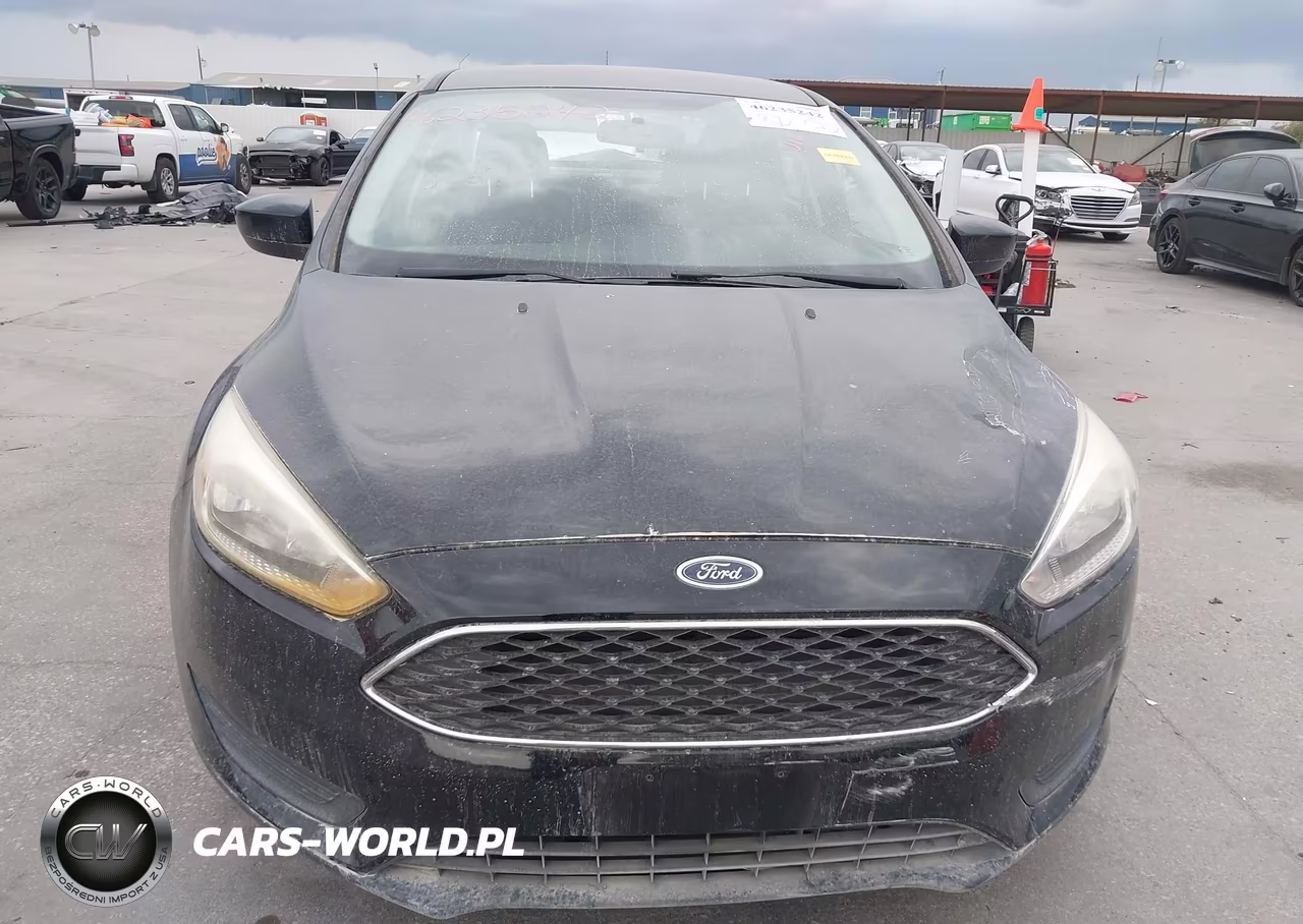 2018 Ford Focus Se VIN:1FADP3FE5JL321636 - 12