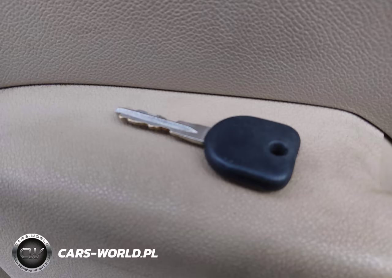 2010 Chevrolet Tahoe Lt VIN:1GNMCBE33AR186158 - 11