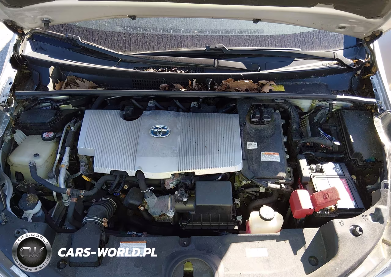 2018 Toyota Prius Two VIN:JTDKBRFU9J3585596 - 10