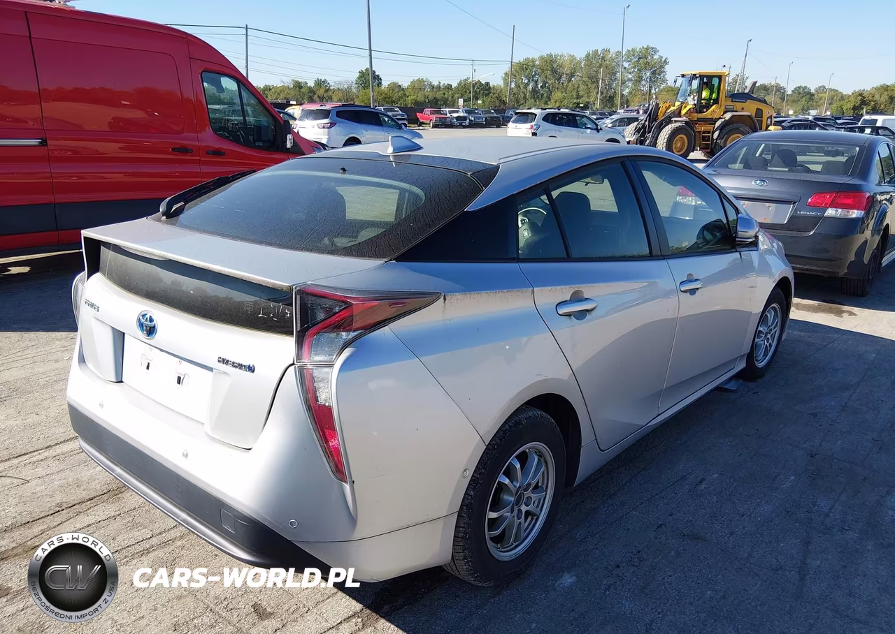 2018 Toyota Prius Two VIN:JTDKBRFU9J3585596 - 4