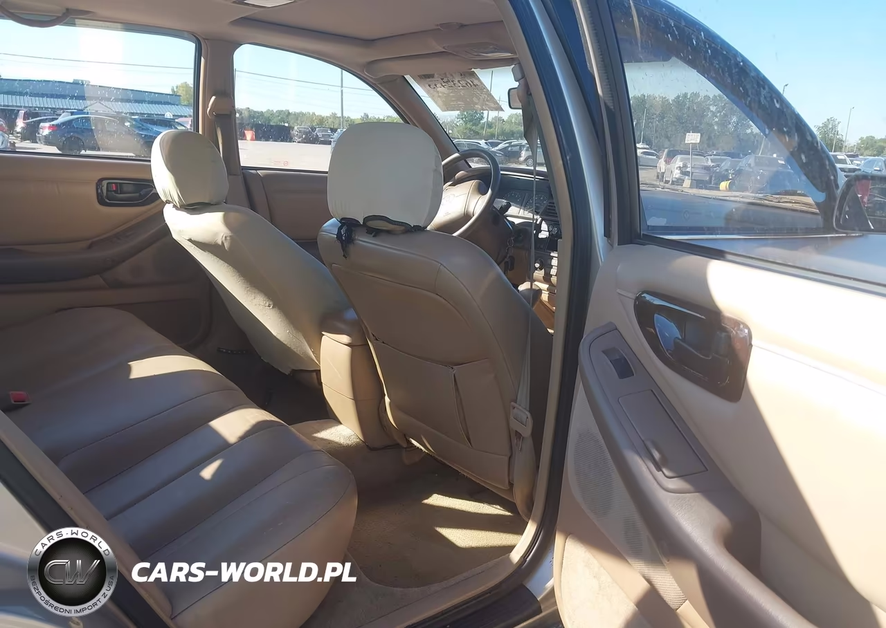 2018 Toyota Prius Two VIN:JTDKBRFU9J3585596 - 8