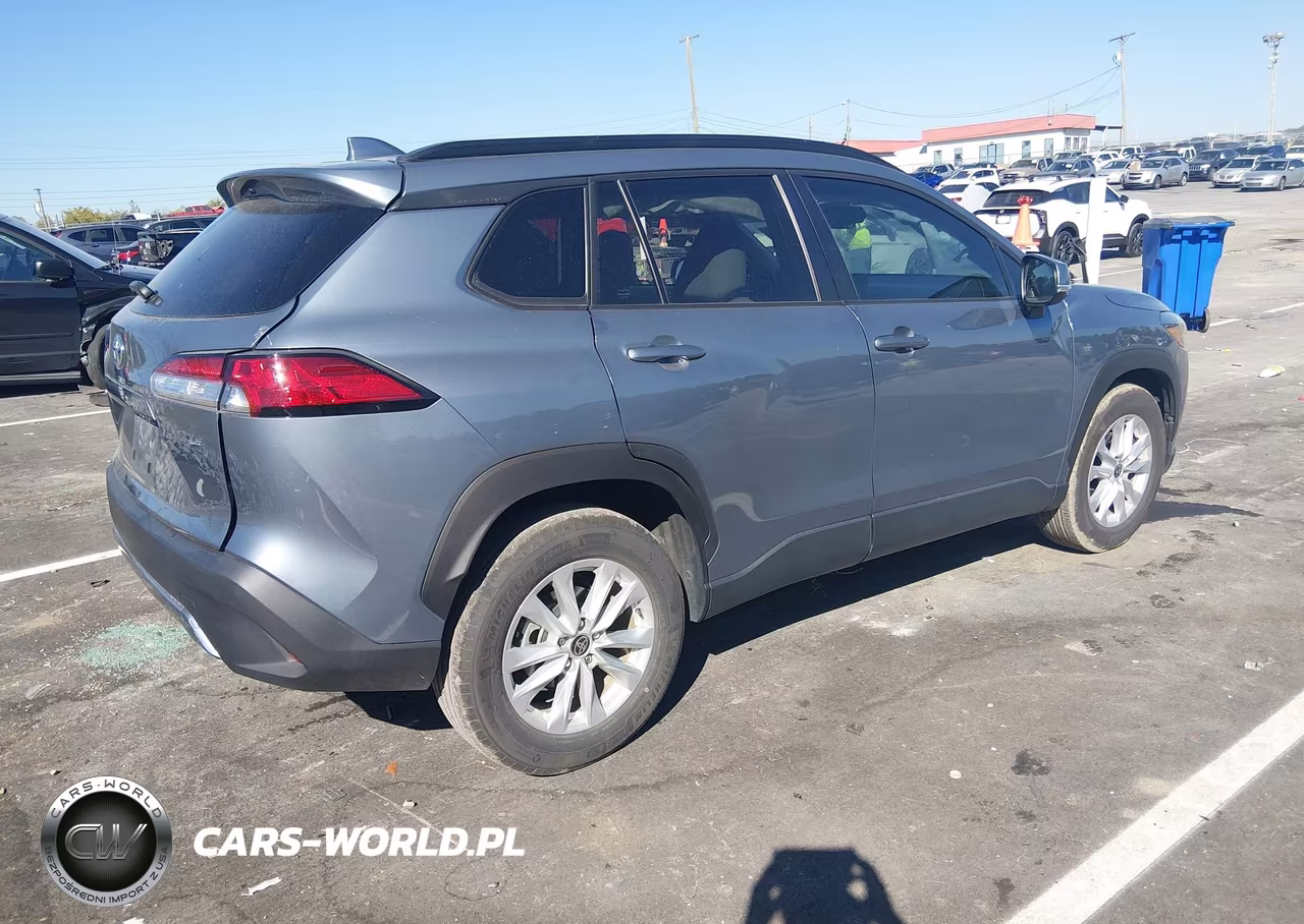 2024 Toyota Corolla Cross Le VIN:7MUBAAAG5RV103597 - 4