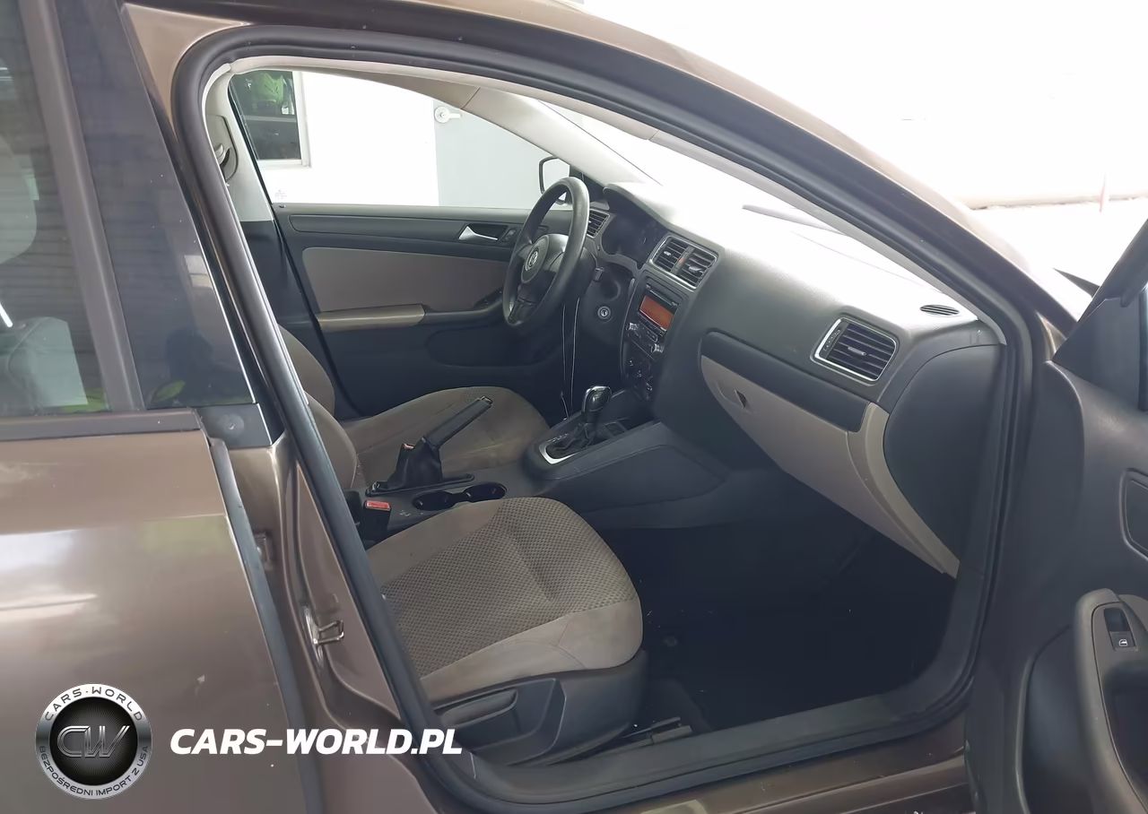 2013 Volkswagen Jetta 2.0L S VIN:3VW2K7AJ4DM214167 - 5