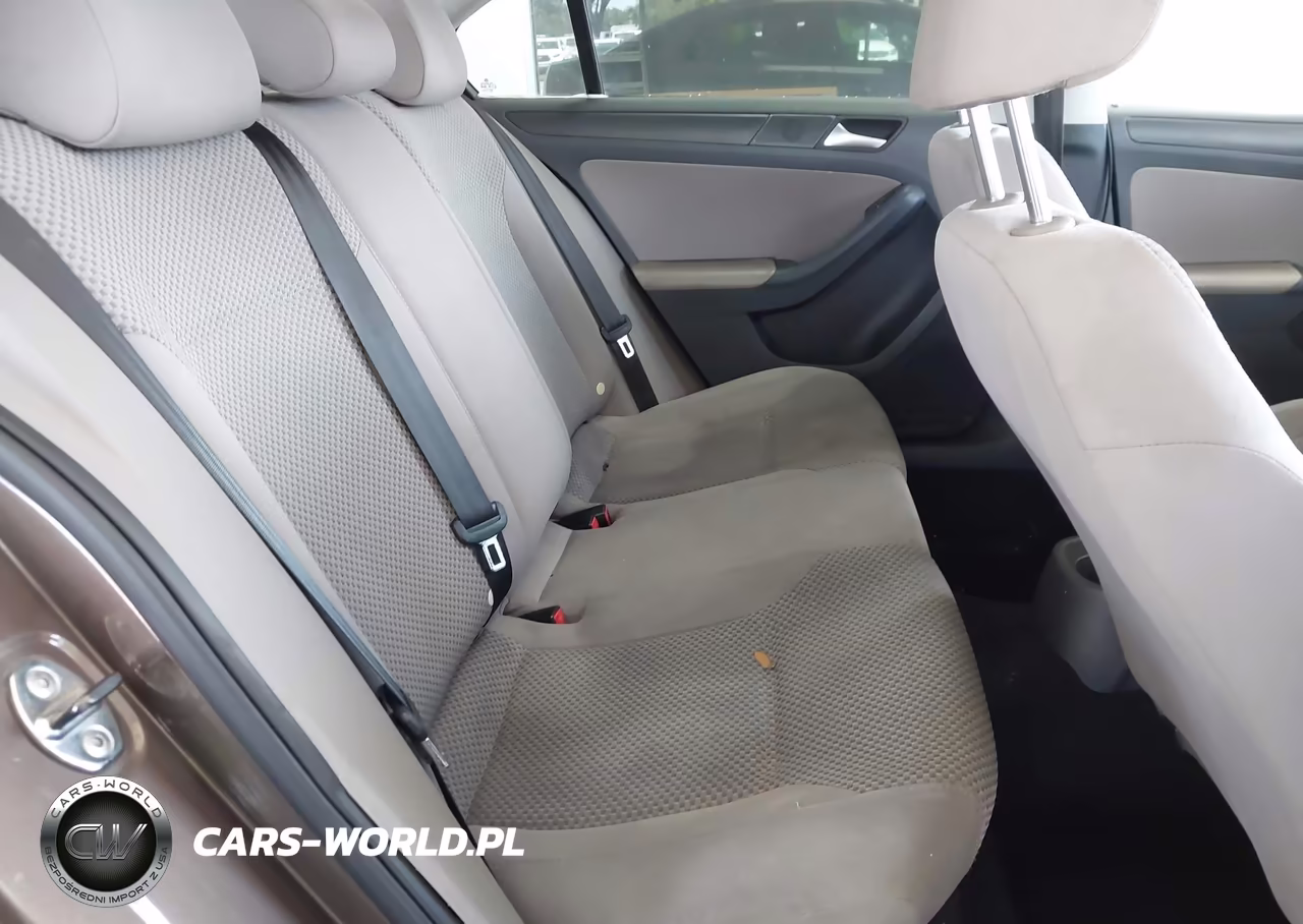 2013 Volkswagen Jetta 2.0L S VIN:3VW2K7AJ4DM214167 - 8