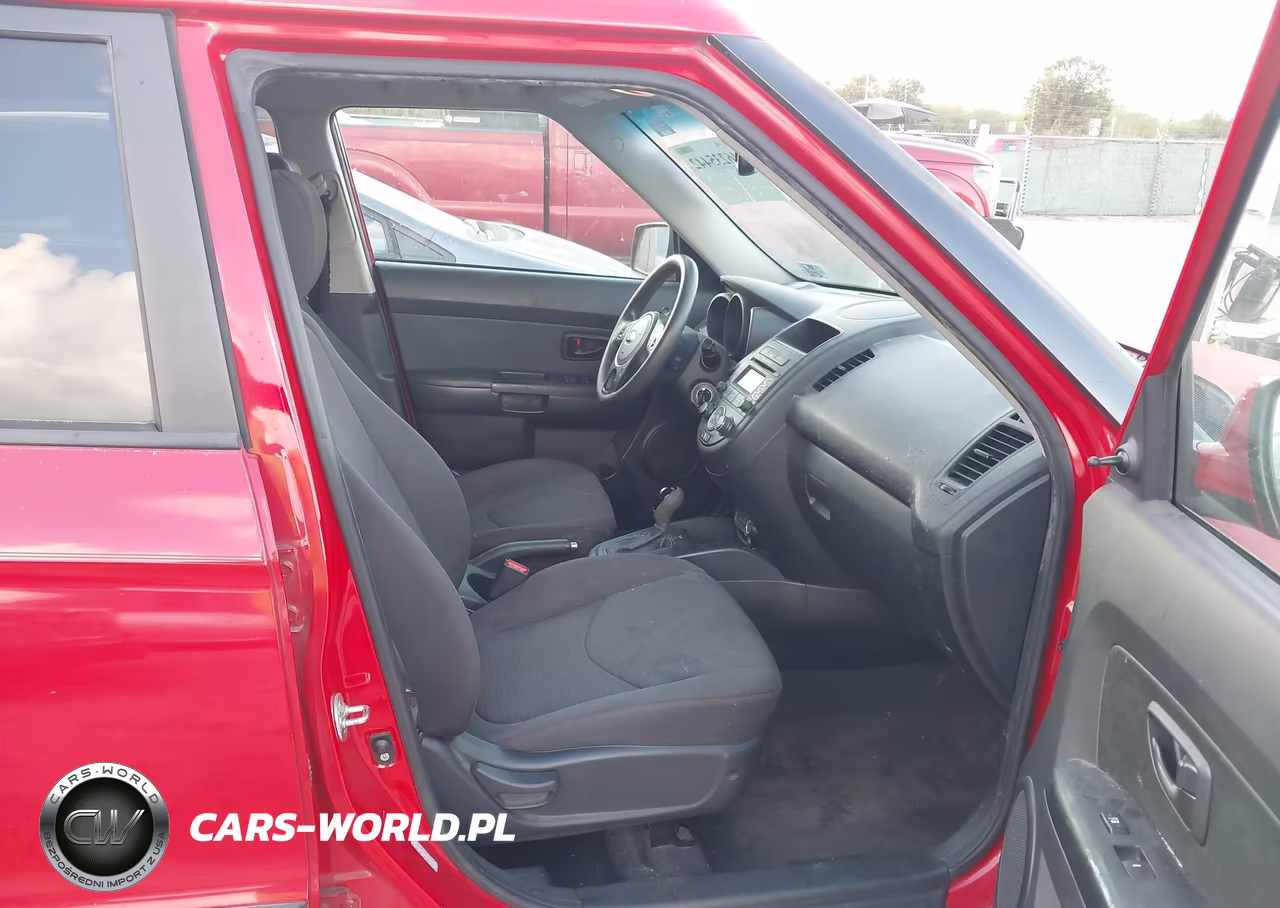 2013 Kia Soul VIN:KNDJT2A51D7504703 - 5