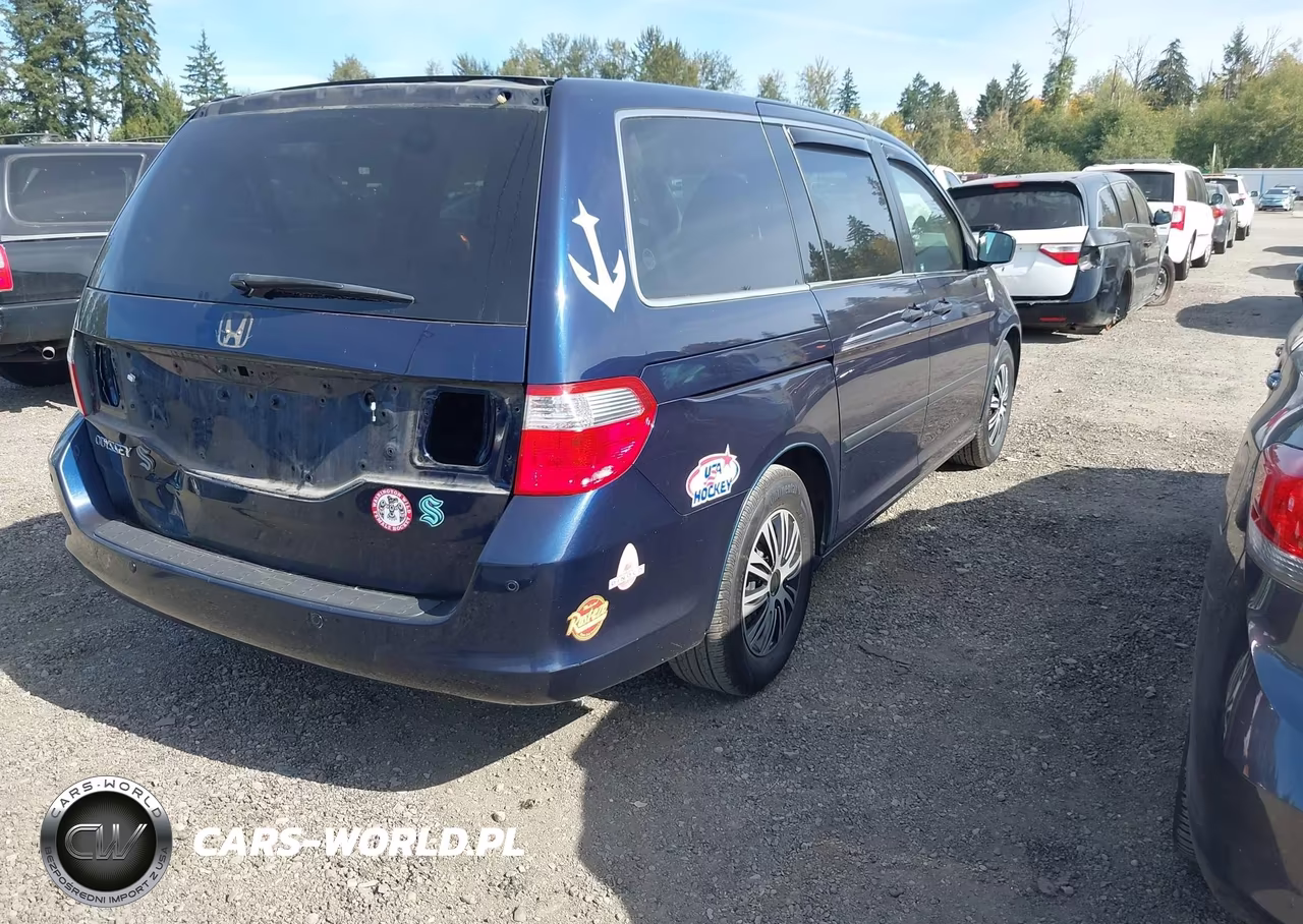 2007 Honda Odyssey Lx VIN:5FNRL38297B064314 - 4