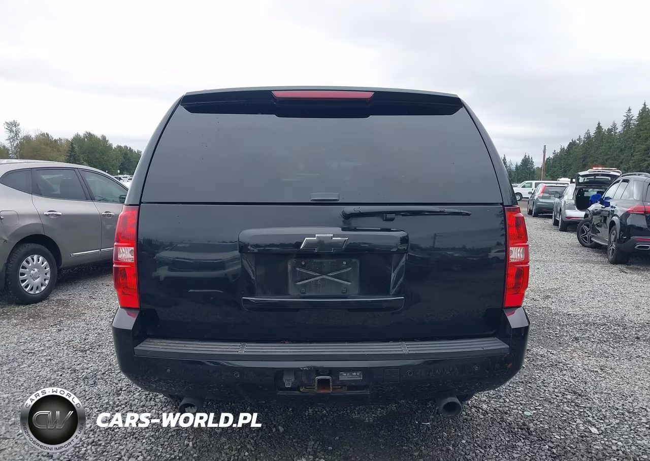 2013 Chevrolet Suburban 1500 Lt VIN:1GNSKJE78DR118367 - 17
