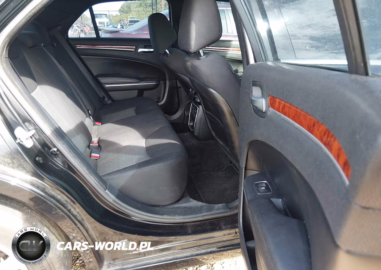 2012 Chrysler 300 VIN:2C3CCAAG6CH229079 - 8