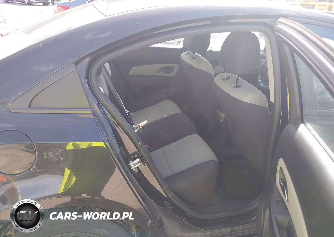 2015 Chevrolet Cruze Ls Auto VIN:1G1PA5SG2F7130440 - 8