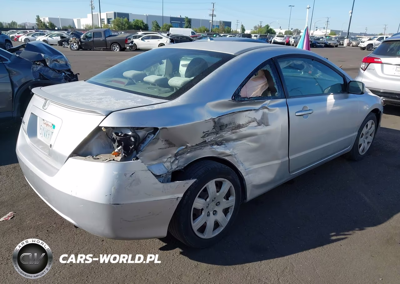 2007 Honda Civic Lx VIN:2HGFG12697H537471 - 4