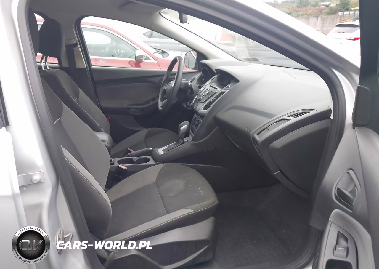 2012 Ford Focus Se VIN:1FAHP3K2XCL382643 - 5