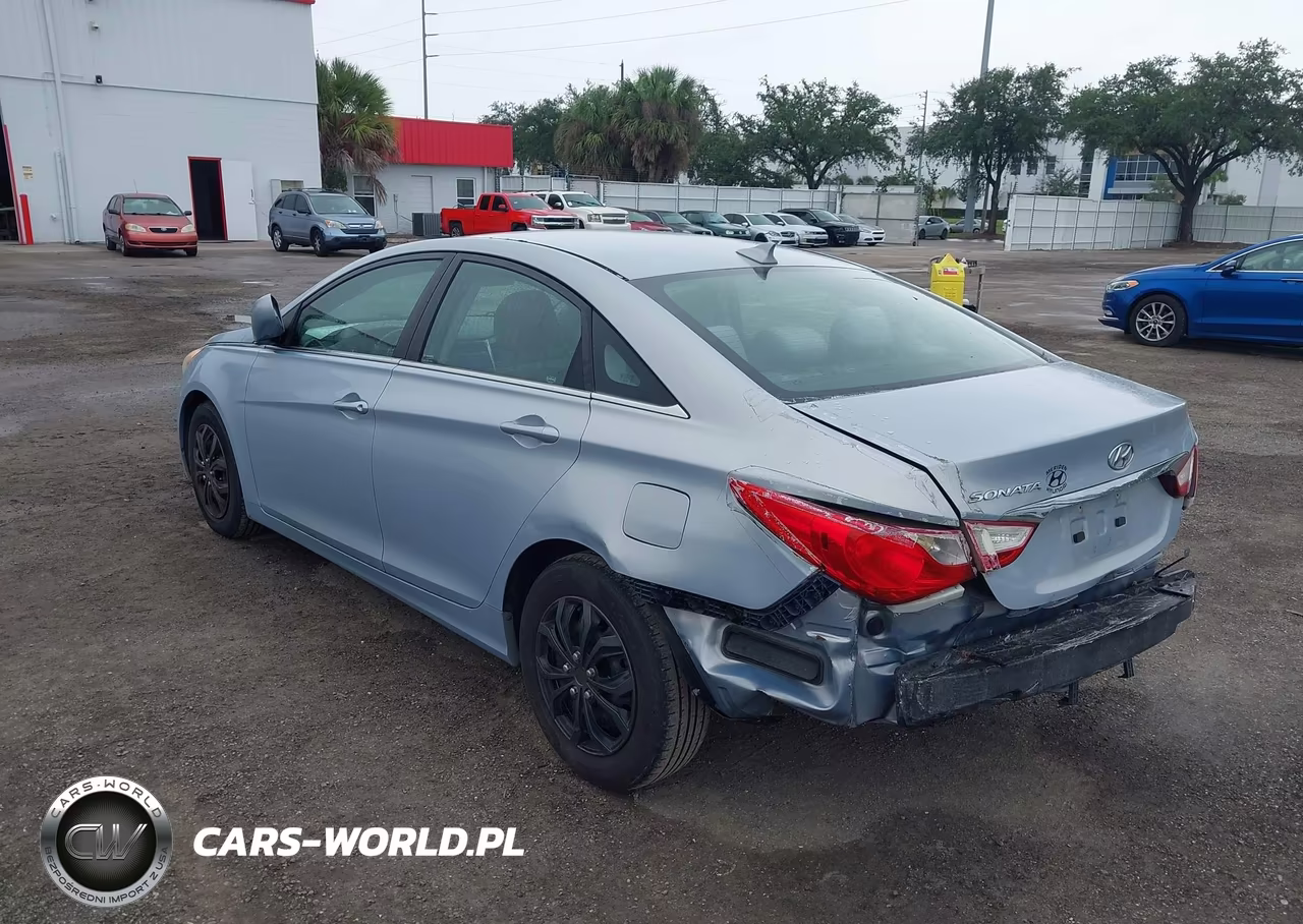 2013 Hyundai Sonata Gls VIN:5NPEB4ACXDH506573 - 3