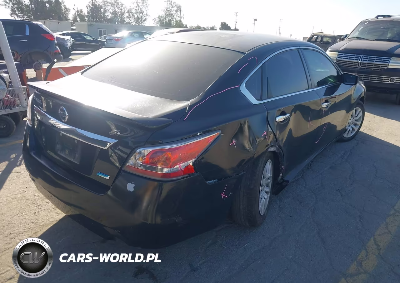 2014 Nissan Altima 2.5 S VIN:1N4AL3AP5EC156782 - 4