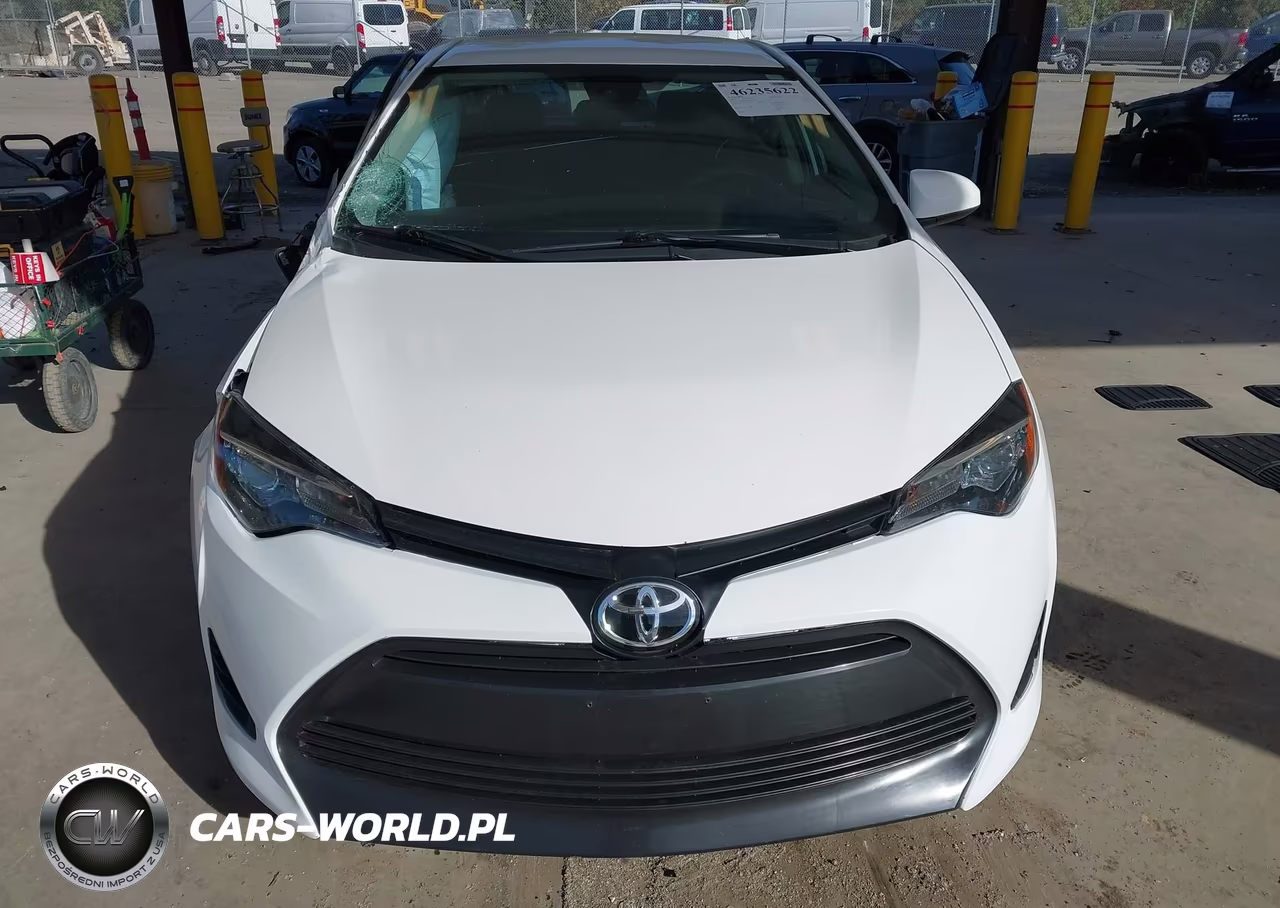 2019 Toyota Corolla Le VIN:2T1BURHE9KC233322 - 12