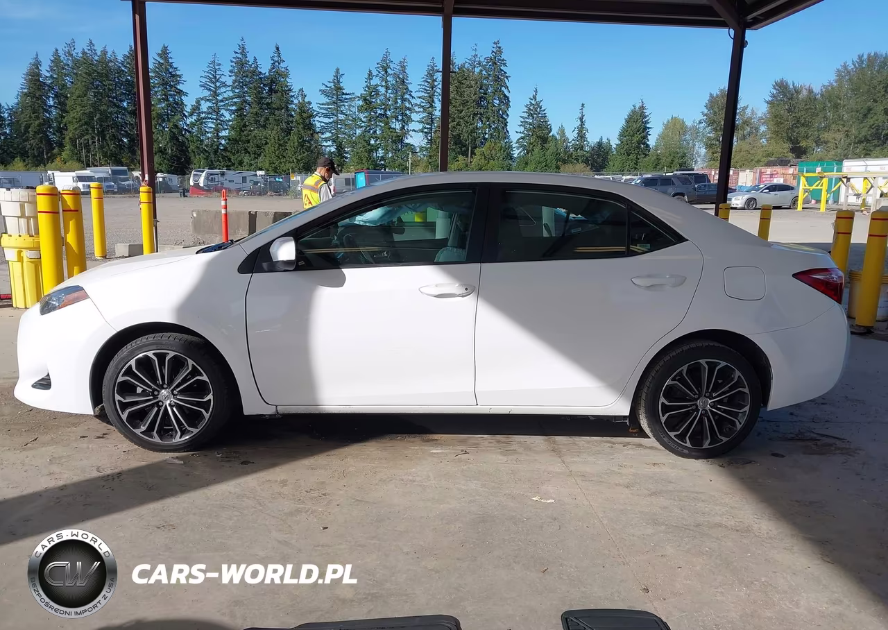2019 Toyota Corolla Le VIN:2T1BURHE9KC233322 - 14