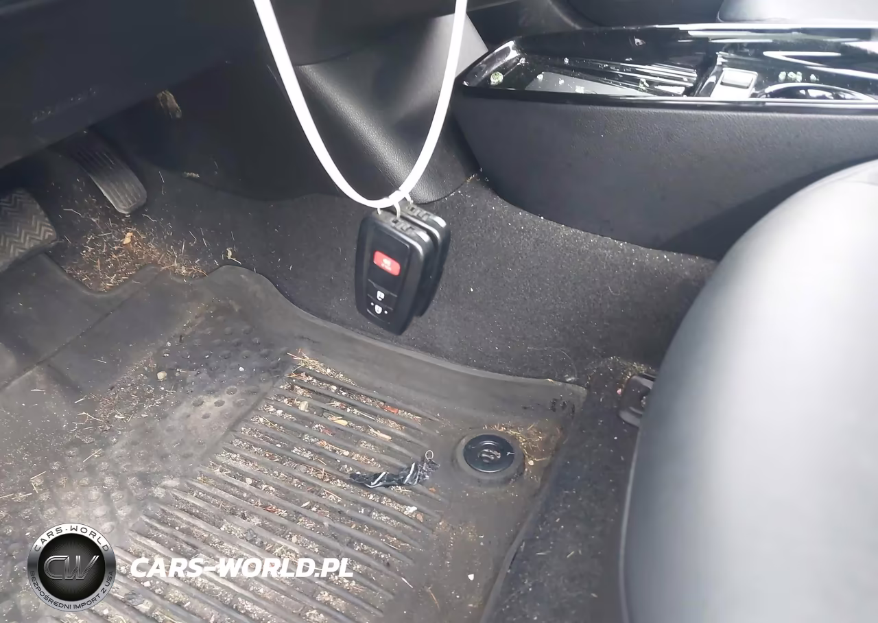 2021 Toyota Prius Xle Awd-E VIN:JTDL9MFU6M3029849 - 11