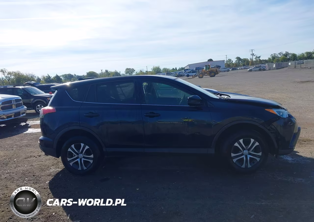 2018 Toyota Rav4 Le VIN:JTMBFREV4JJ256363 - 13