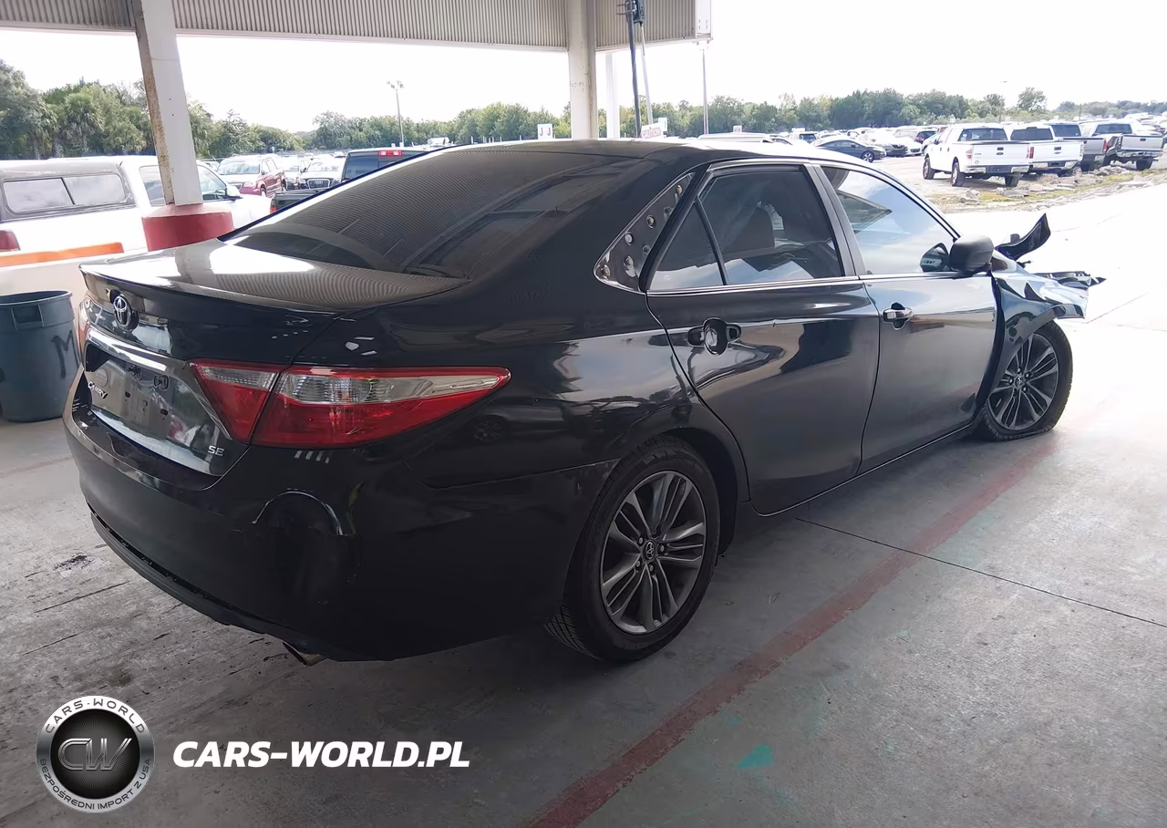 2017 Toyota Camry Se VIN:4T1BF1FK1HU297110 - 4