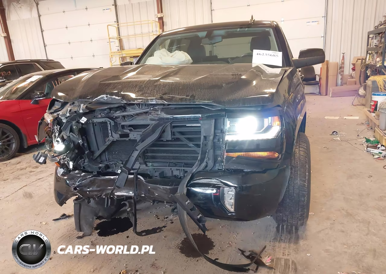 2018 Chevrolet Silverado 1500 2Lt VIN:3GCUKREC7JG299423 - 12
