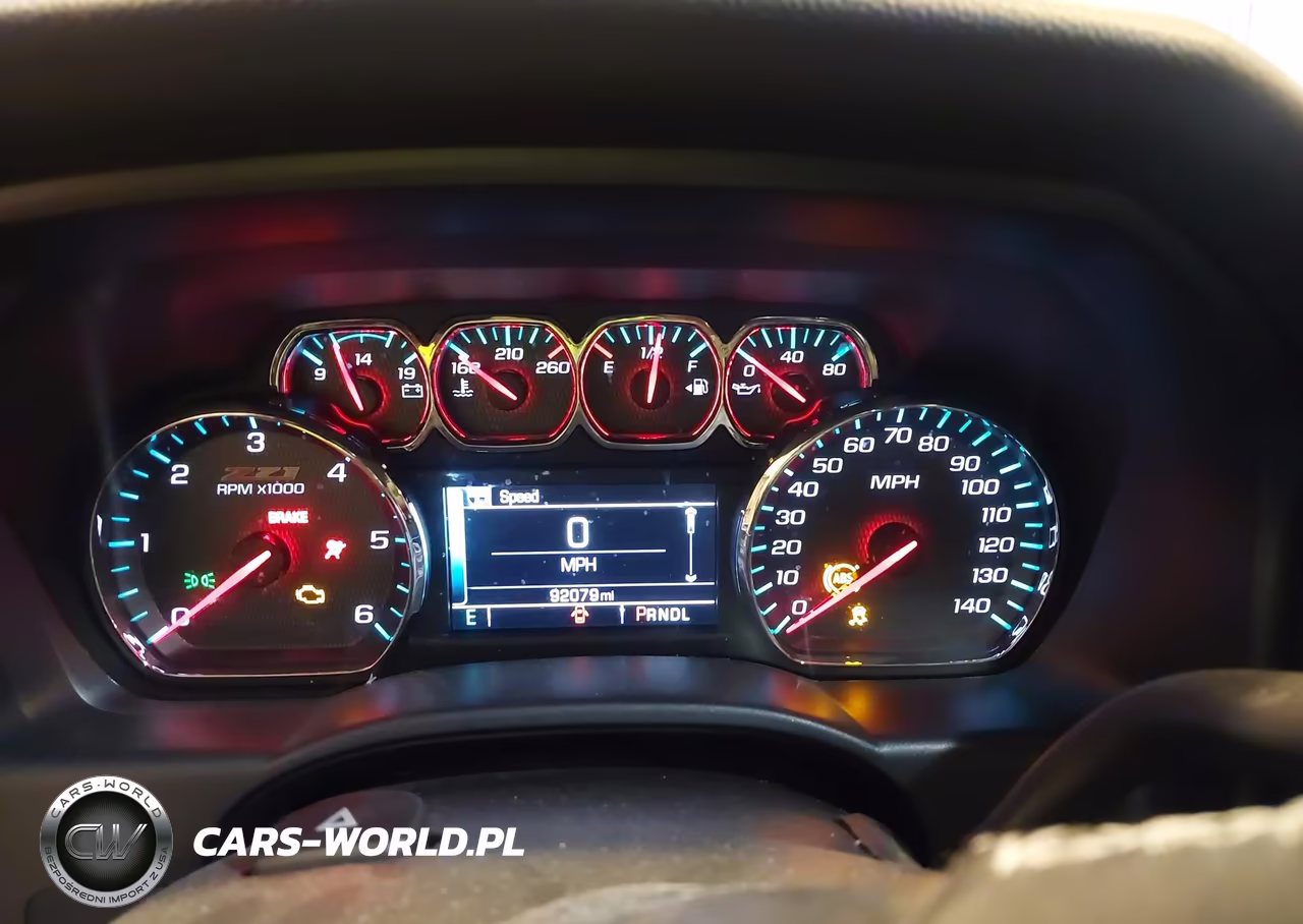 2018 Chevrolet Silverado 1500 2Lt VIN:3GCUKREC7JG299423 - 7