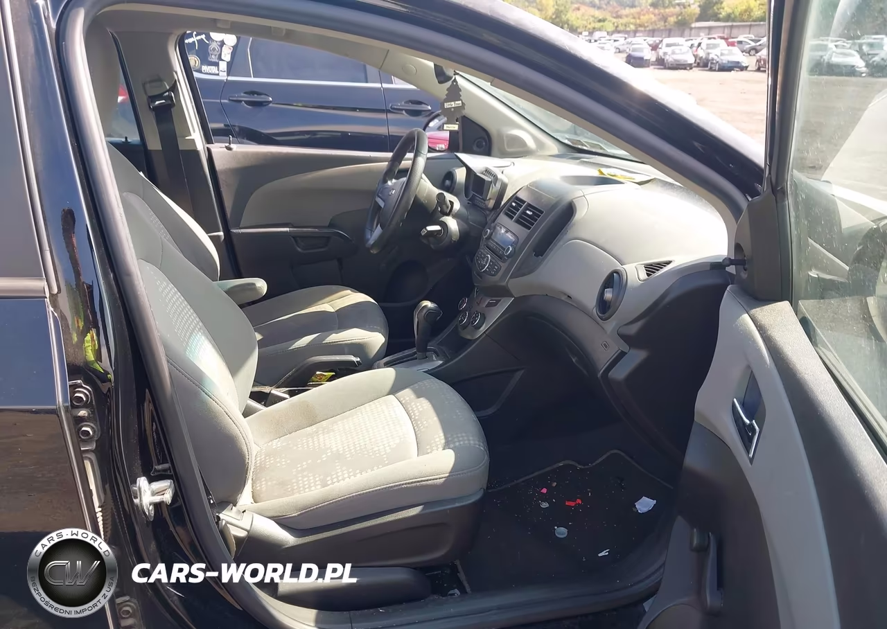 2012 Chevrolet Sonic 2Ls VIN:1G1JA5SHXC4105569 - 5
