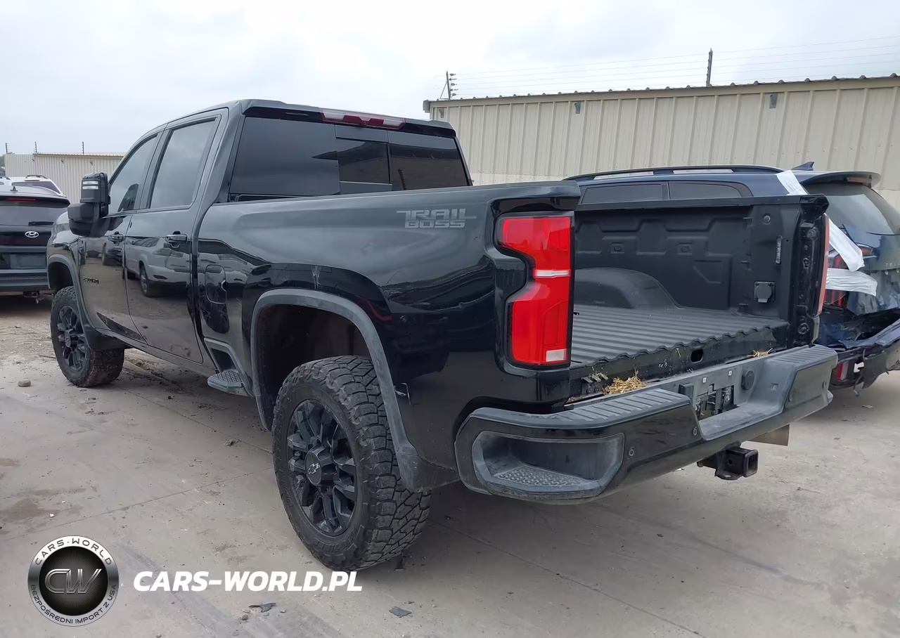 2025 Chevrolet Silverado 2500Hd 4Wd Standard Bed Lt VIN:2GC4KNEY8S1176244 - 3