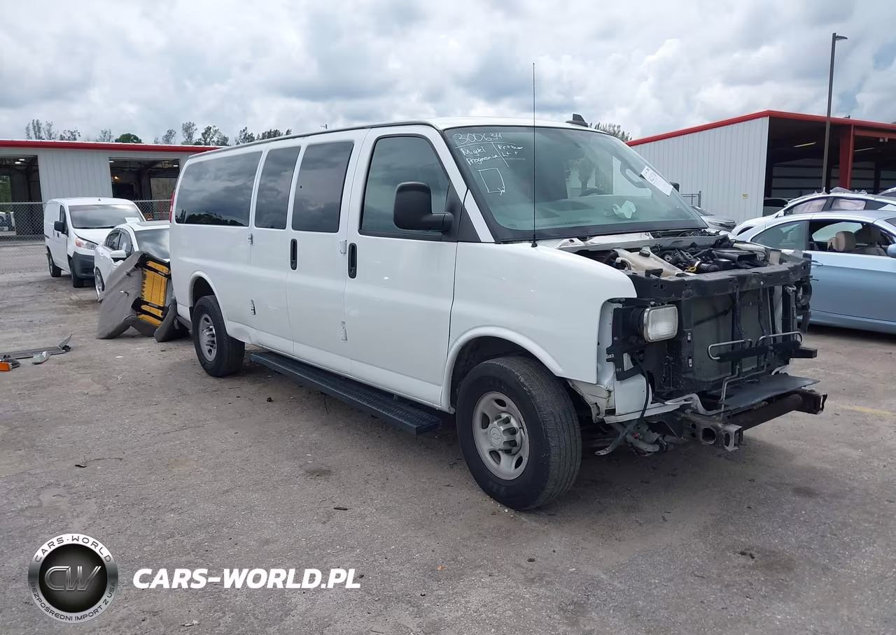 2017 Chevrolet Express 3500 Ls