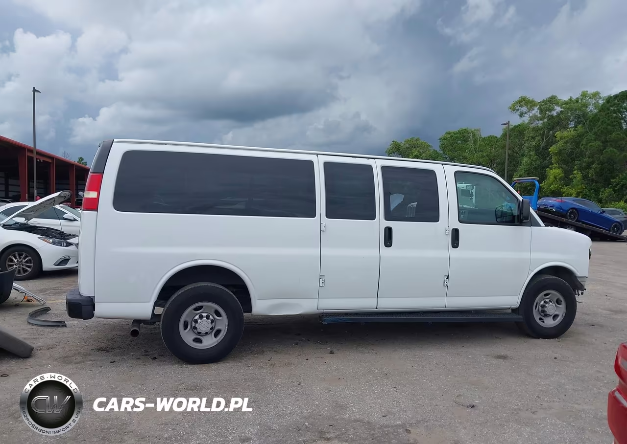 2017 Chevrolet Express 3500 Ls VIN:1GAZGNFF4H1128901 - 14