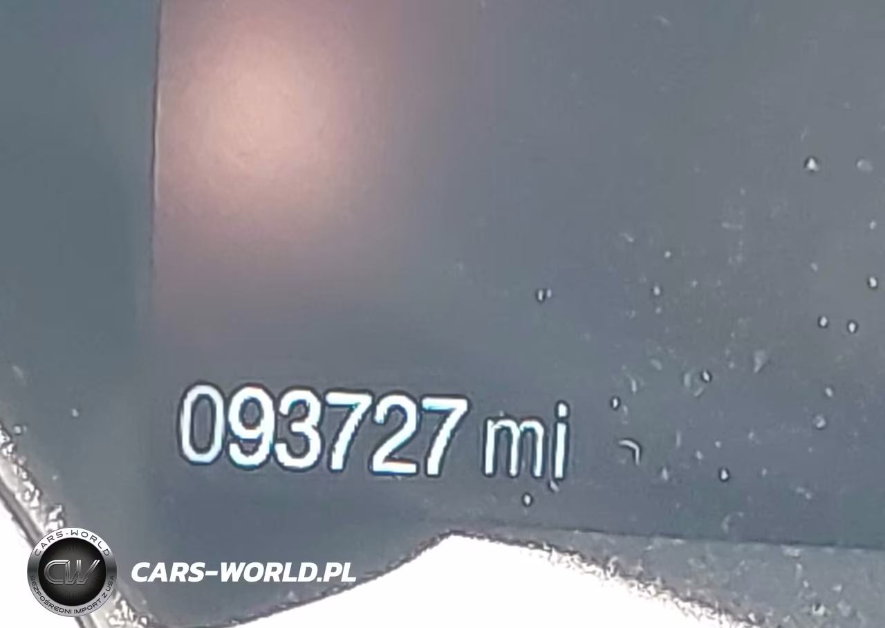 2019 Ford Escape Titanium VIN:1FMCU9J98KUA70632 - 16