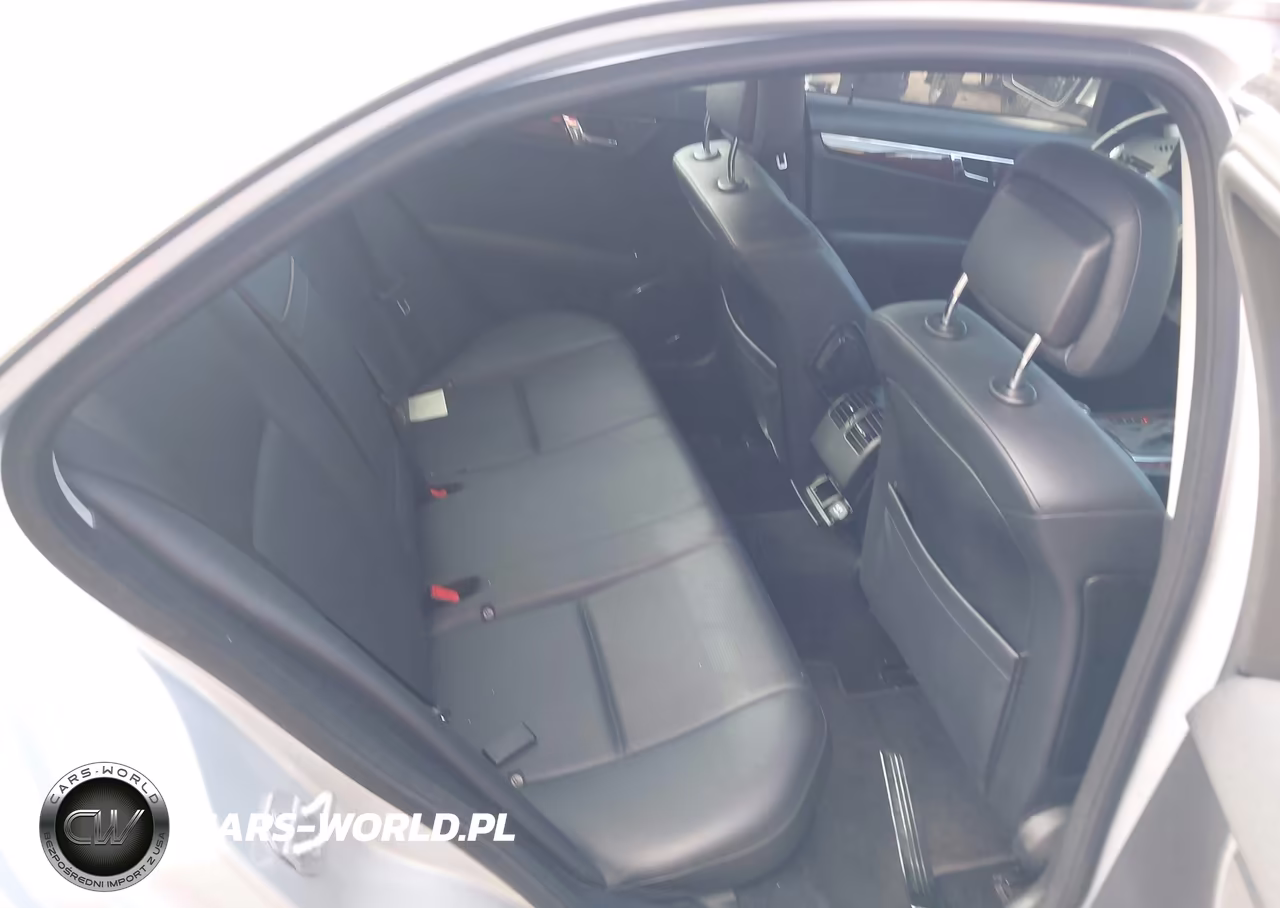 2009 Mercedes-Benz C-Class 3.0L Luxury-3.0L Sport VIN:WDDGF81X99F210281 - 8