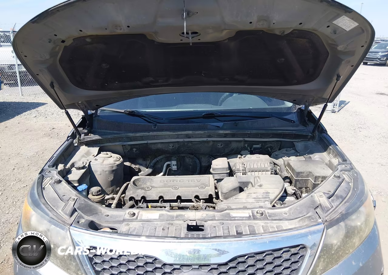 2011 Kia Sorento Lx VIN:5XYKT3A15BG166990 - 10