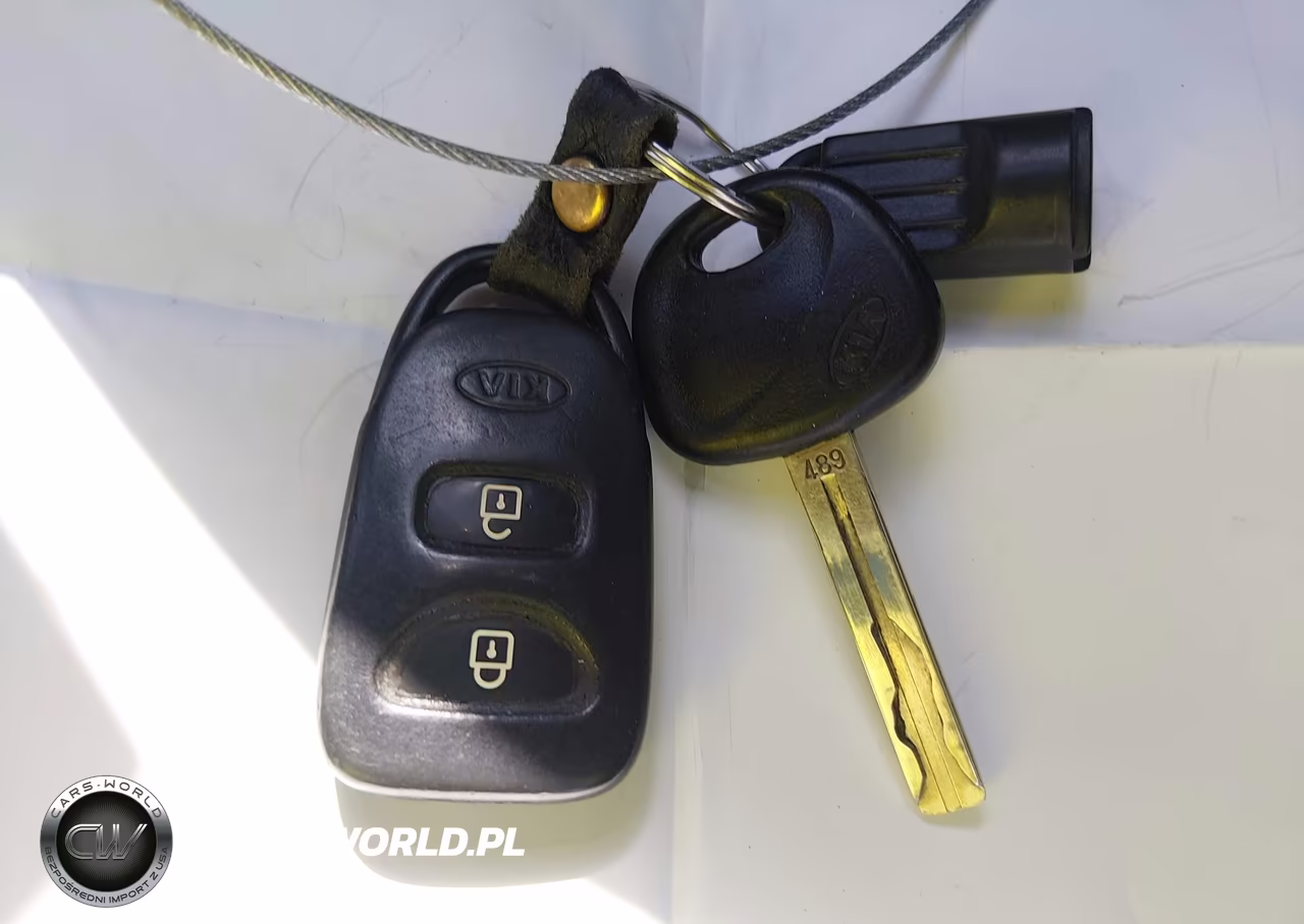 2011 Kia Sorento Lx VIN:5XYKT3A15BG166990 - 11
