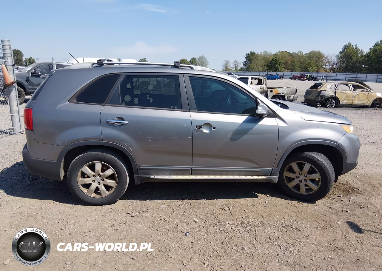 2011 Kia Sorento Lx VIN:5XYKT3A15BG166990 - 14