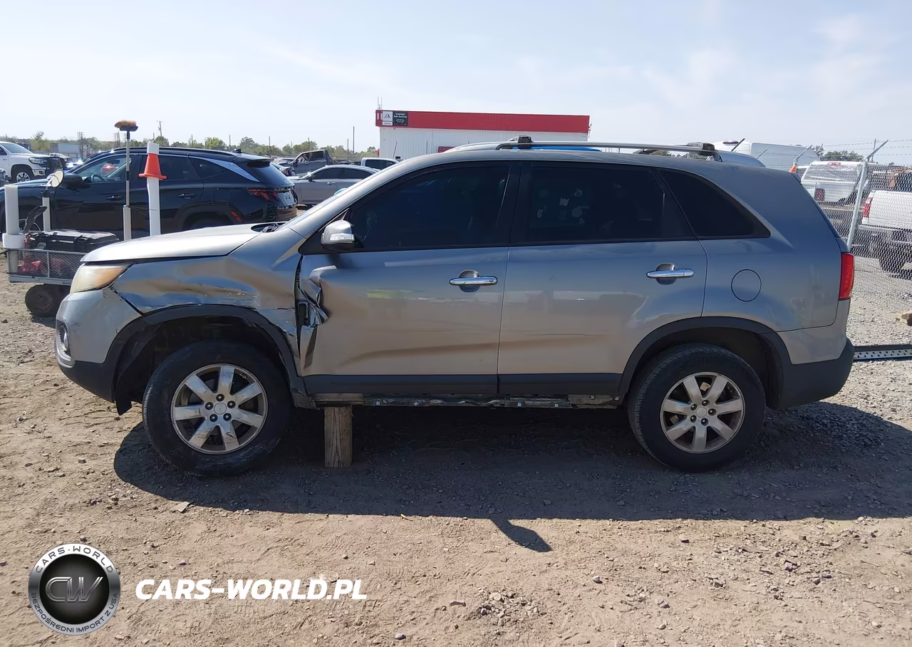 2011 Kia Sorento Lx VIN:5XYKT3A15BG166990 - 15