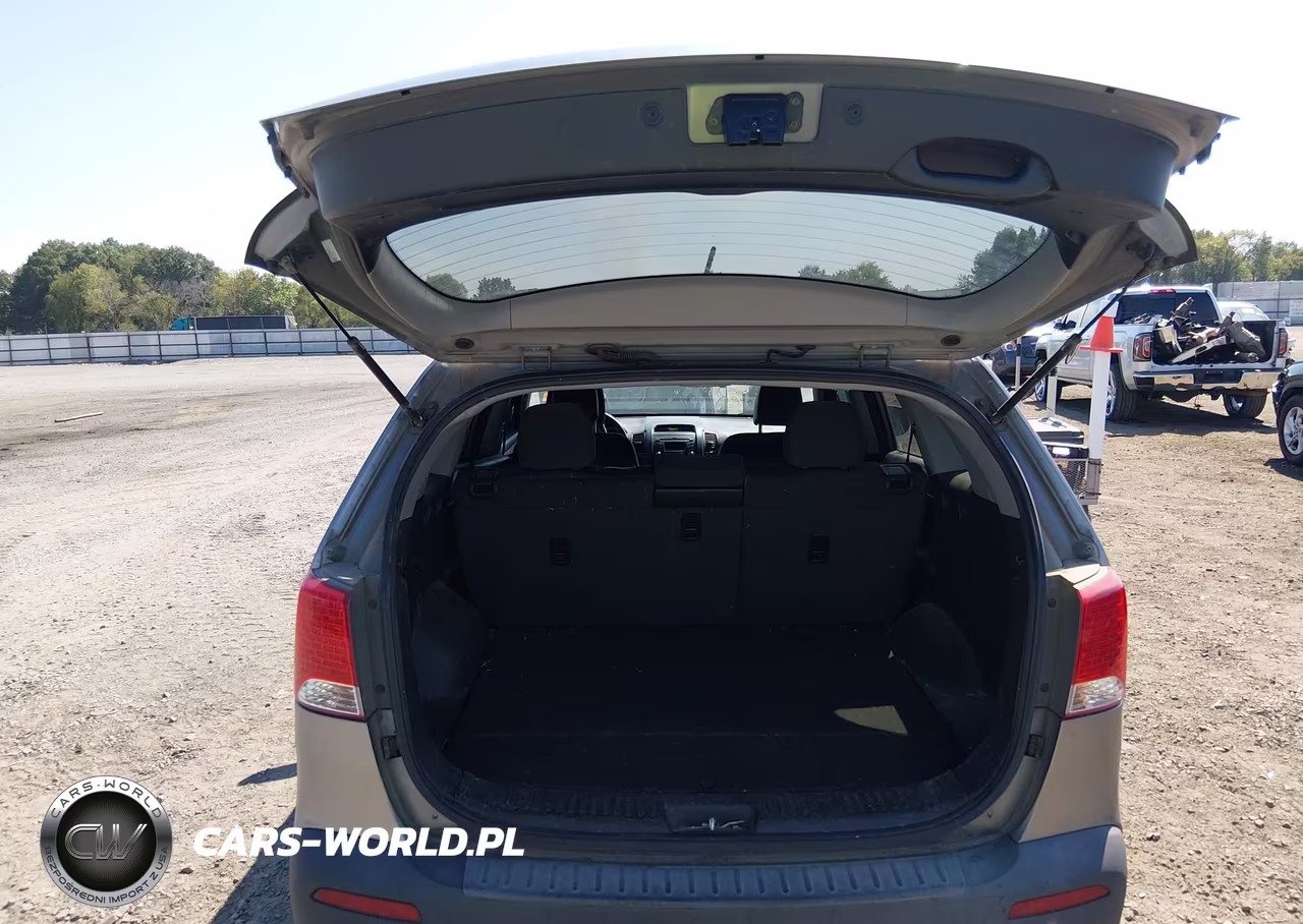 2011 Kia Sorento Lx VIN:5XYKT3A15BG166990 - 18