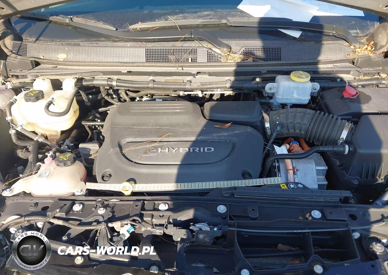 2023 Chrysler Pacifica Hybrid Touring L VIN:2C4RC1L79PR523076 - 10