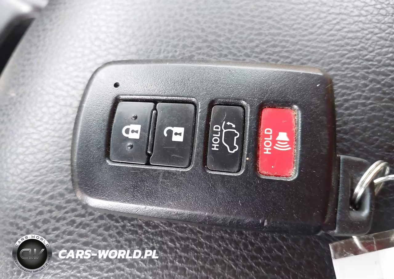 2018 Toyota Rav4 Xle VIN:2T3RFREV2JW745134 - 11