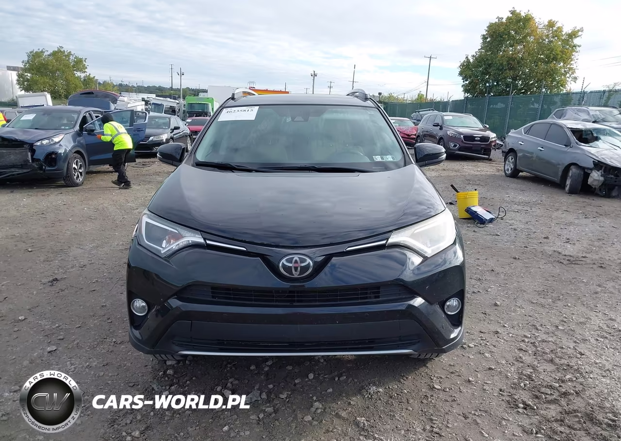 2018 Toyota Rav4 Xle VIN:2T3RFREV2JW745134 - 12