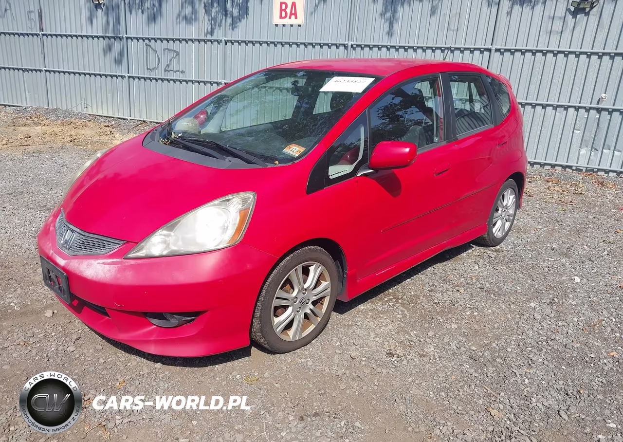 2011 Honda Fit Sport VIN:JHMGE8H52BC026873 - 2