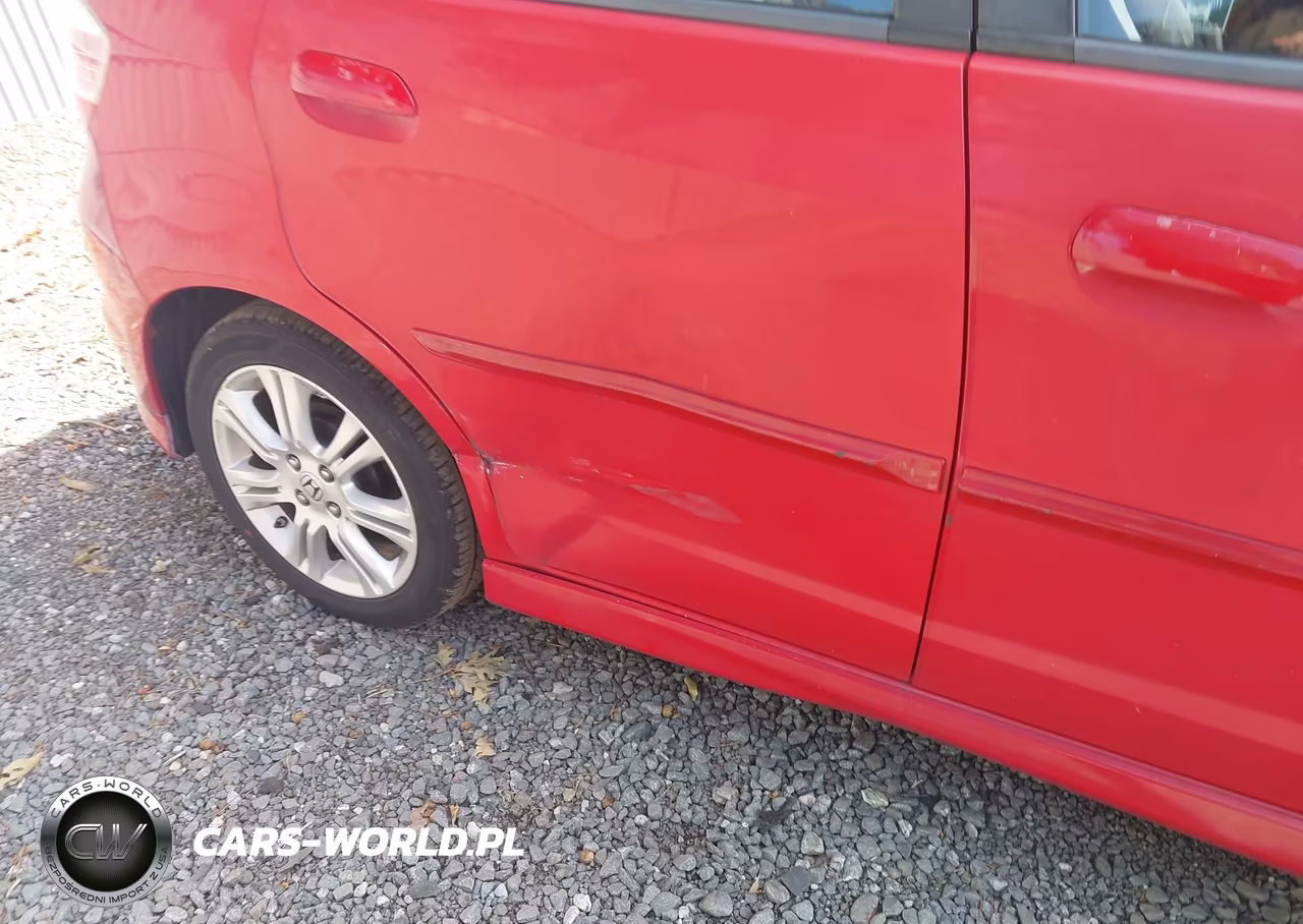 2011 Honda Fit Sport VIN:JHMGE8H52BC026873 - 6
