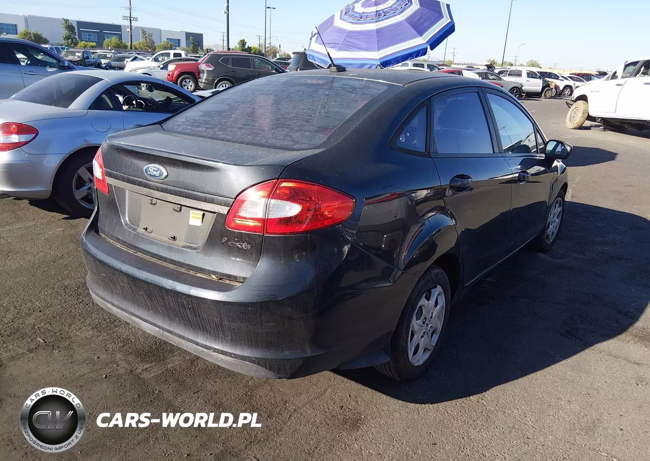 2012 Ford Fiesta S VIN:3FADP4AJXCM162110 - 4