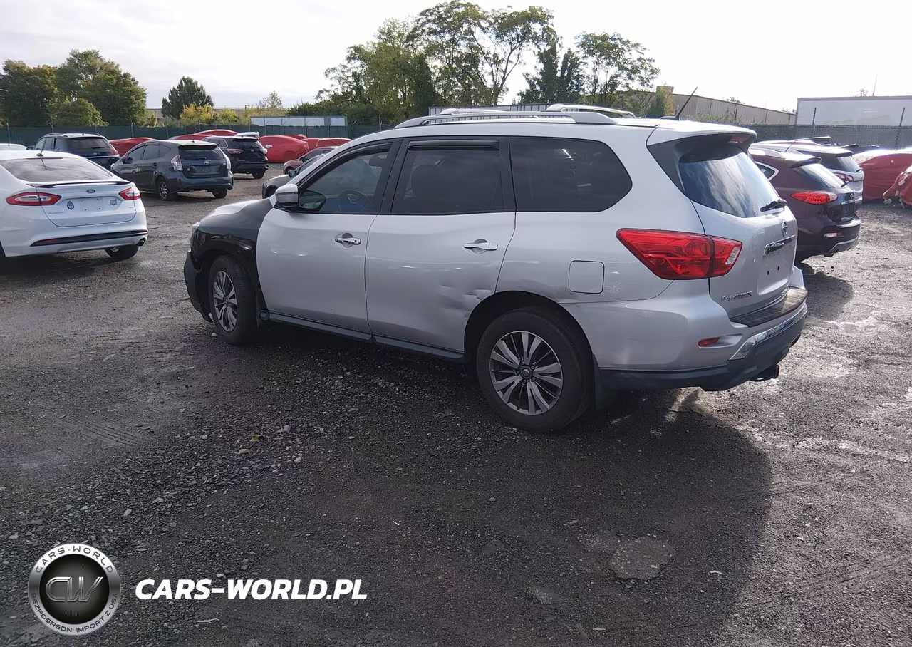2018 Nissan Pathfinder S VIN:5N1DR2MMXJC621807 - 3