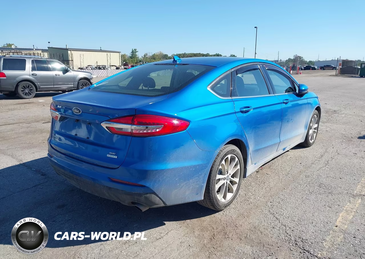 2019 Ford Fusion Se VIN:3FA6P0HD2KR131923 - 4