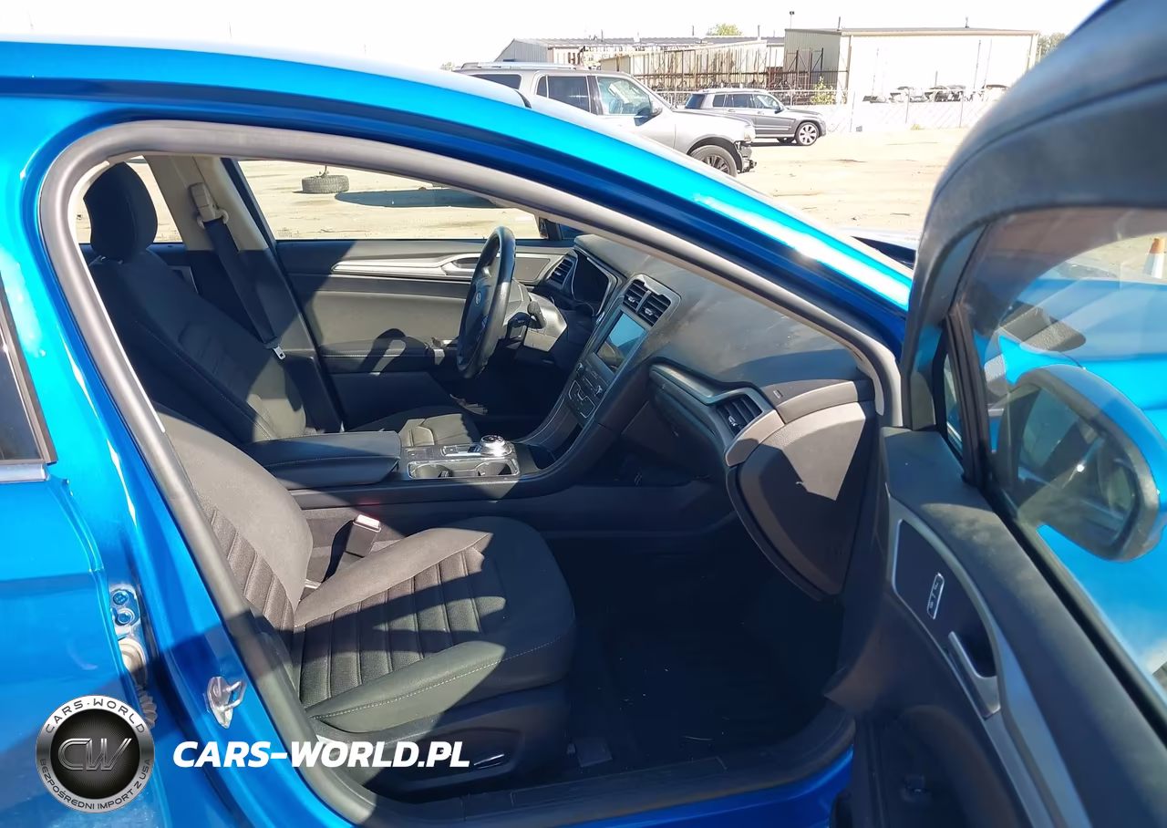 2019 Ford Fusion Se VIN:3FA6P0HD2KR131923 - 5
