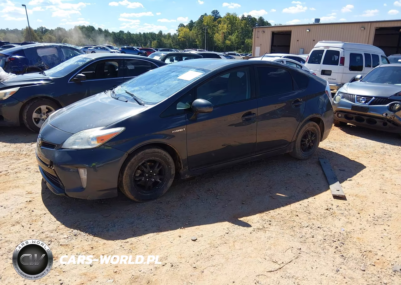 2015 Toyota Prius Two VIN:JTDKN3DU3F0472985 - 2