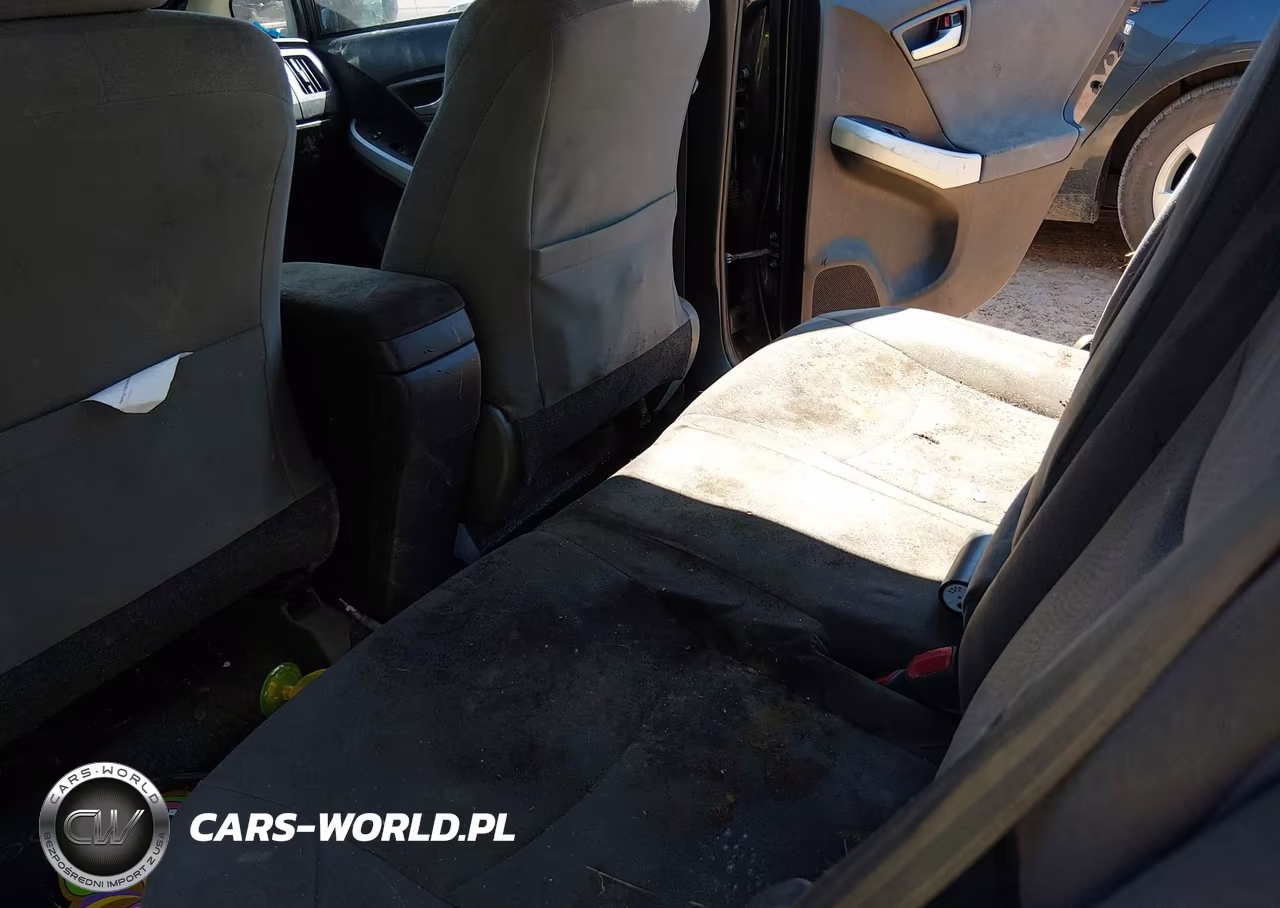 2015 Toyota Prius Two VIN:JTDKN3DU3F0472985 - 8