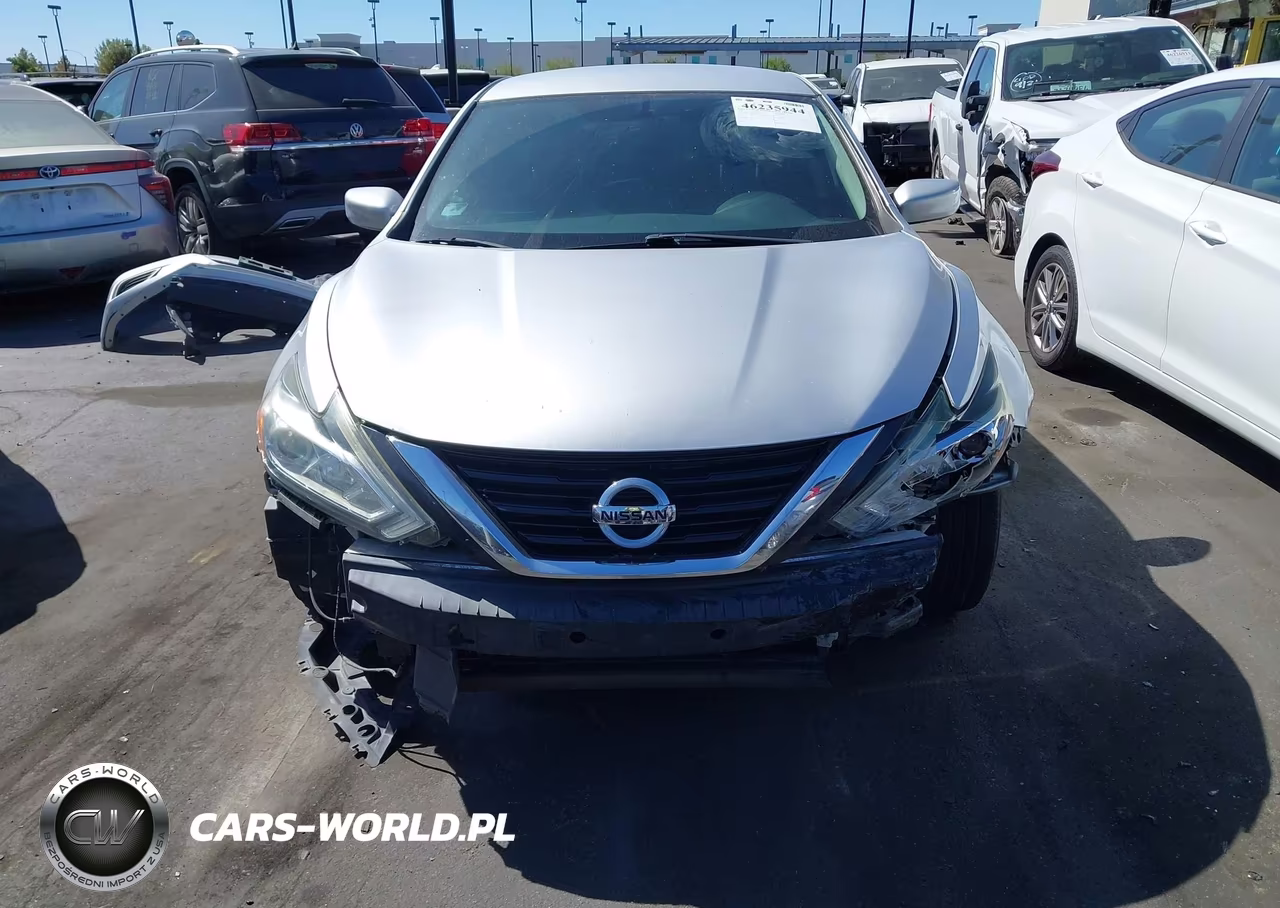 2018 Nissan Altima 2.5 S VIN:1N4AL3APXJC268133 - 13